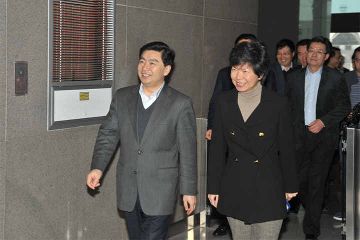 Shenzhen Party Secretary Wang Rong Pays a Field Study Visit to YICT