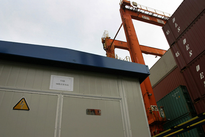 Eighty percent of the cost of handling a container is saved by using electric-powered RTGCs.