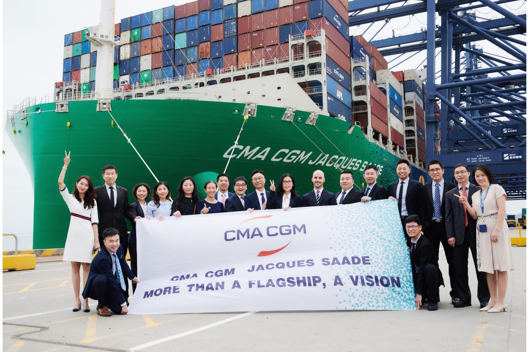 On 7 October, delegation from CMA CGM visited YANTIAN to witness the maiden voyage of the new vessel with the YANTIAN team.