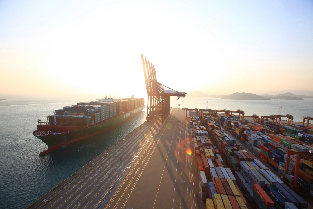 YICT welcomes the inaugural call of the world’s largest container vessel, the 19,100 TEU CSCL Globe