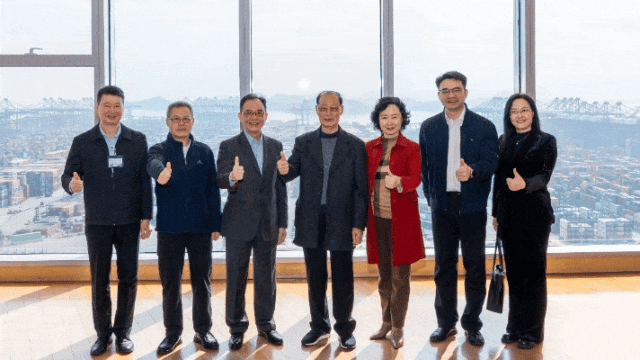 1769757491356046590.gif 1.gif