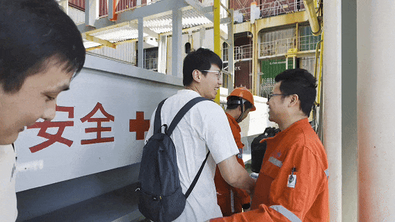 1770778958891064753.gif 4.gif